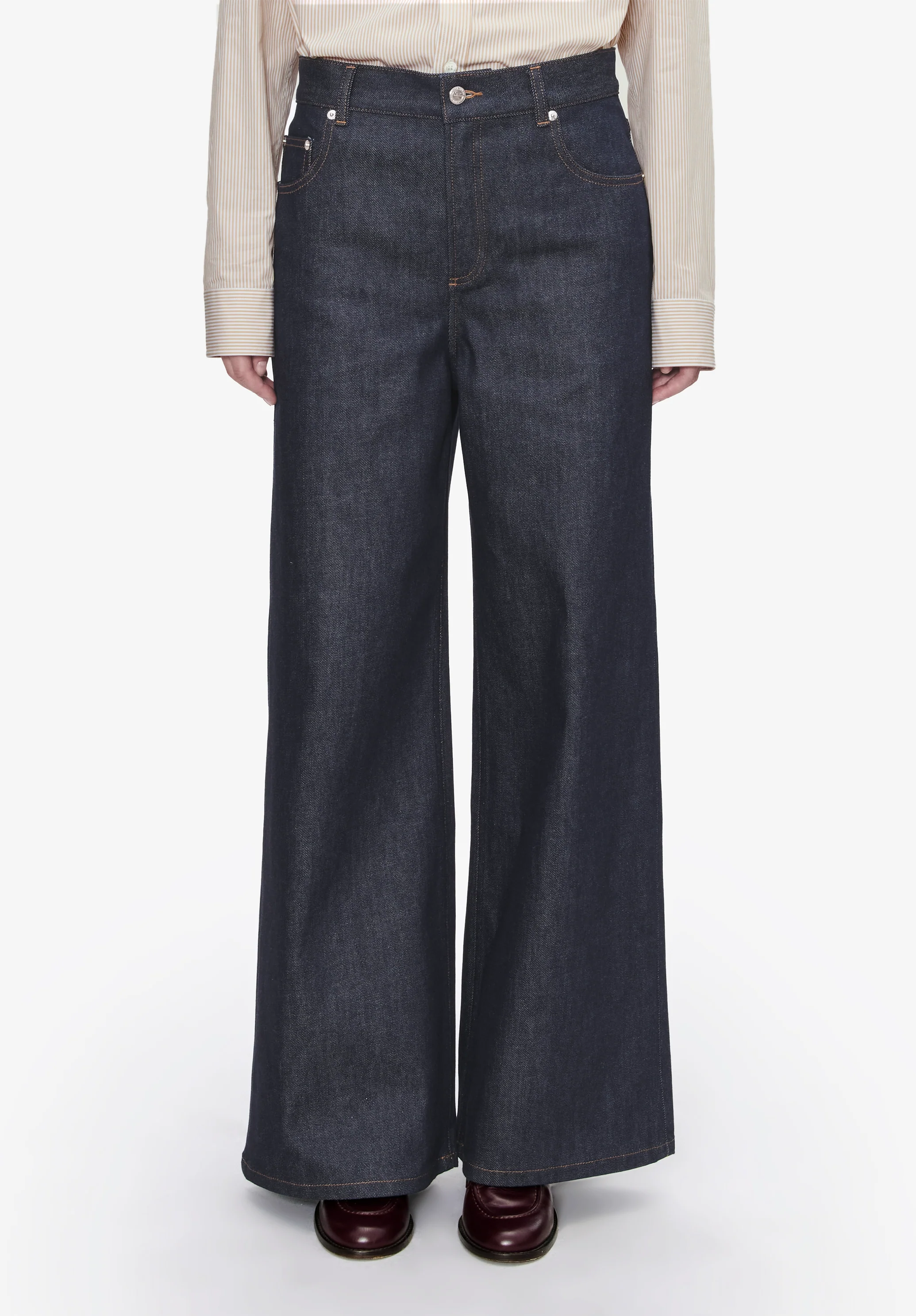 Jean Clyde - Image 4