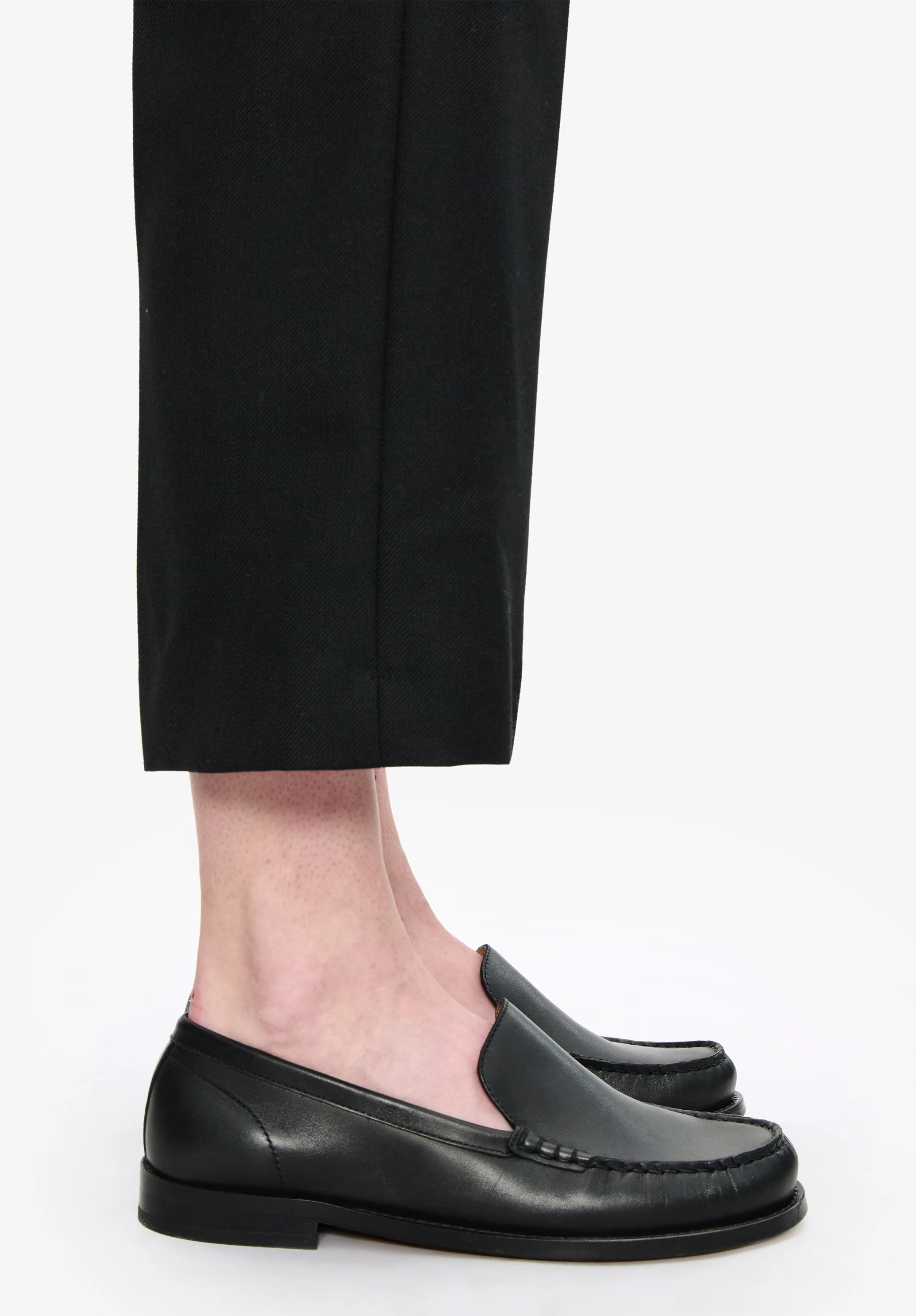 Les Mocassins - Image 2